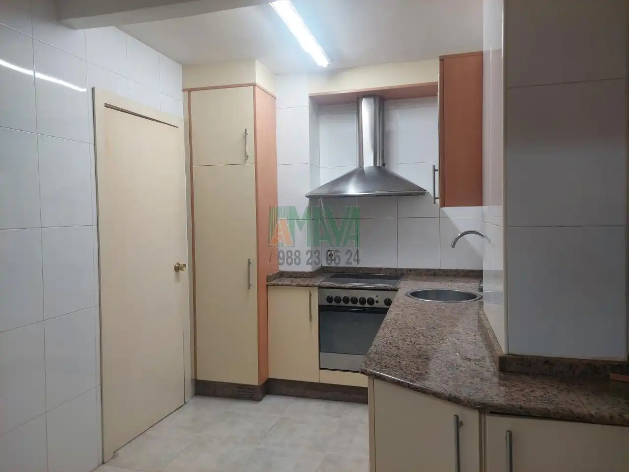 Cocina de Piso en venta en Ourense Capital 