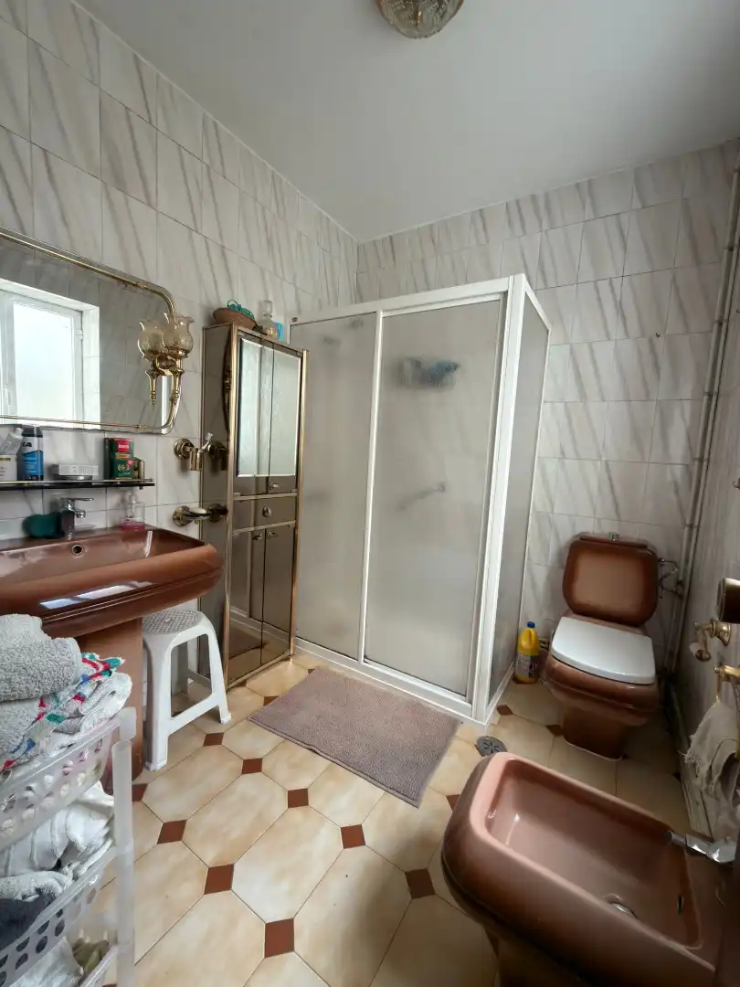 Baño de Piso en venta en Pontevedra Capital  con Calefacción, Parquet y Horno