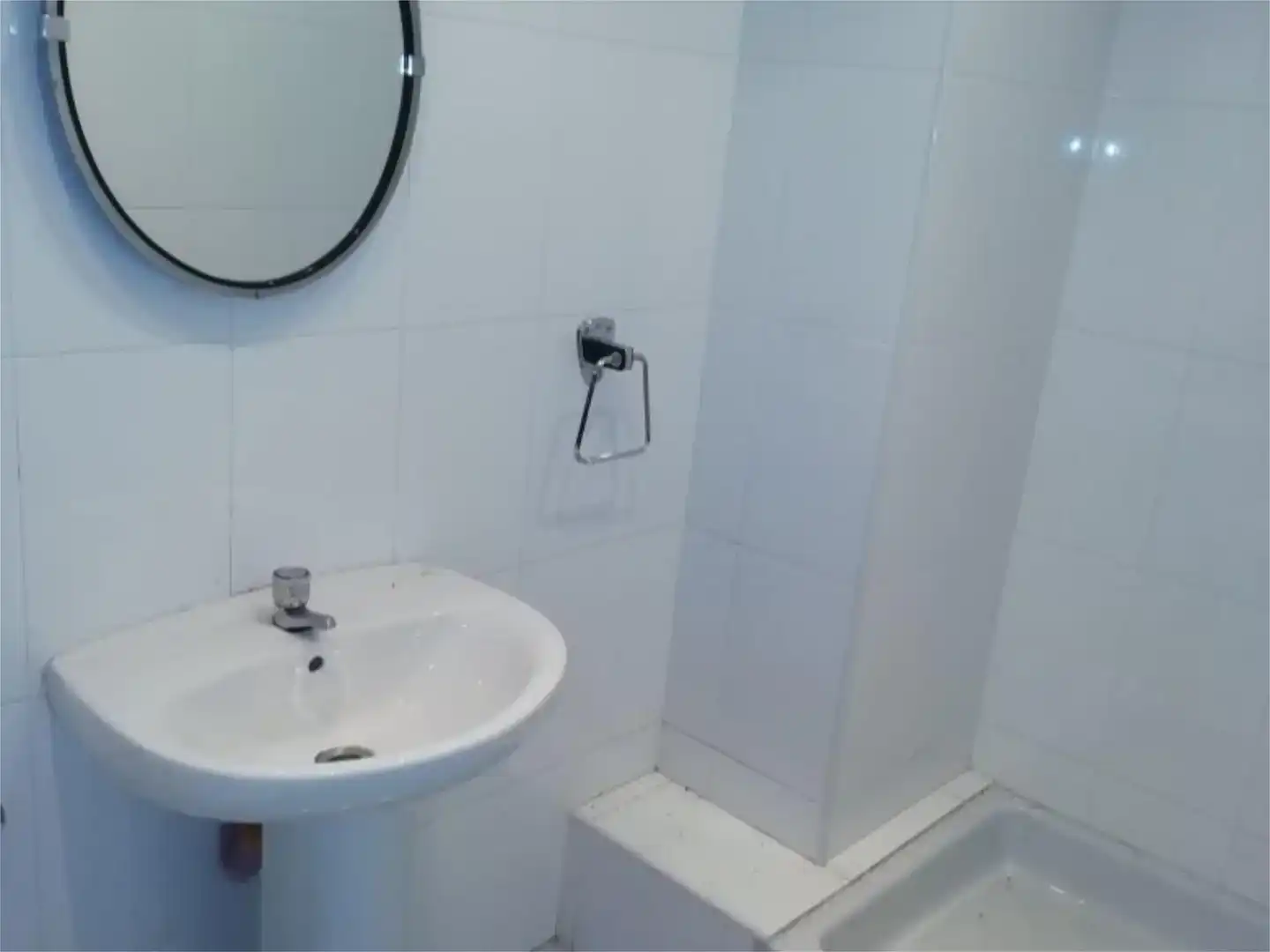 Badezimmer von Geschaftsraum zur Miete in Bilbao  mit Klimaanlage und Möbliert