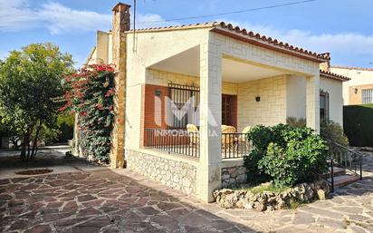 Exterior view of House or chalet for sale in L'Eliana  with Terrace and Swimming Pool