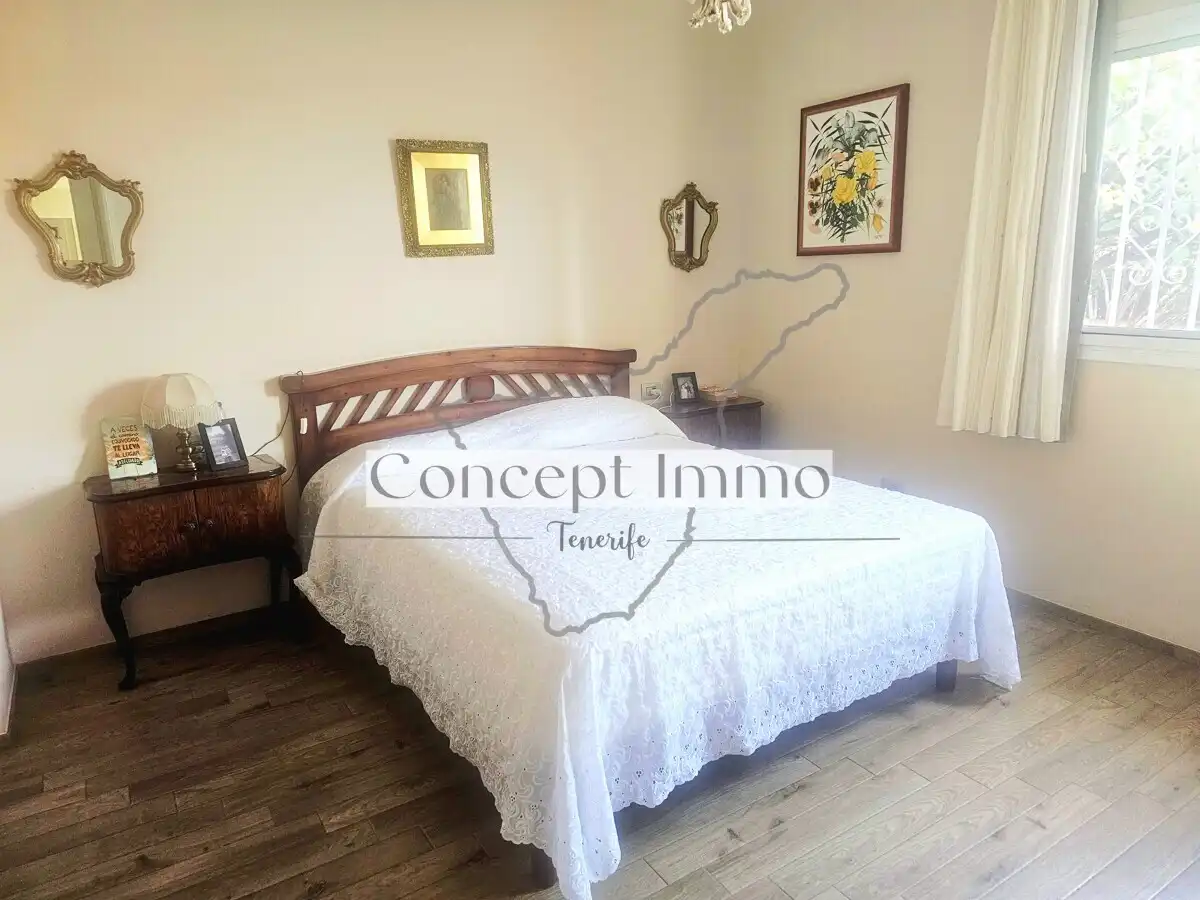 Dormitori de Casa o xalet en venda en Arona amb Jardí privat, Terrassa i Traster