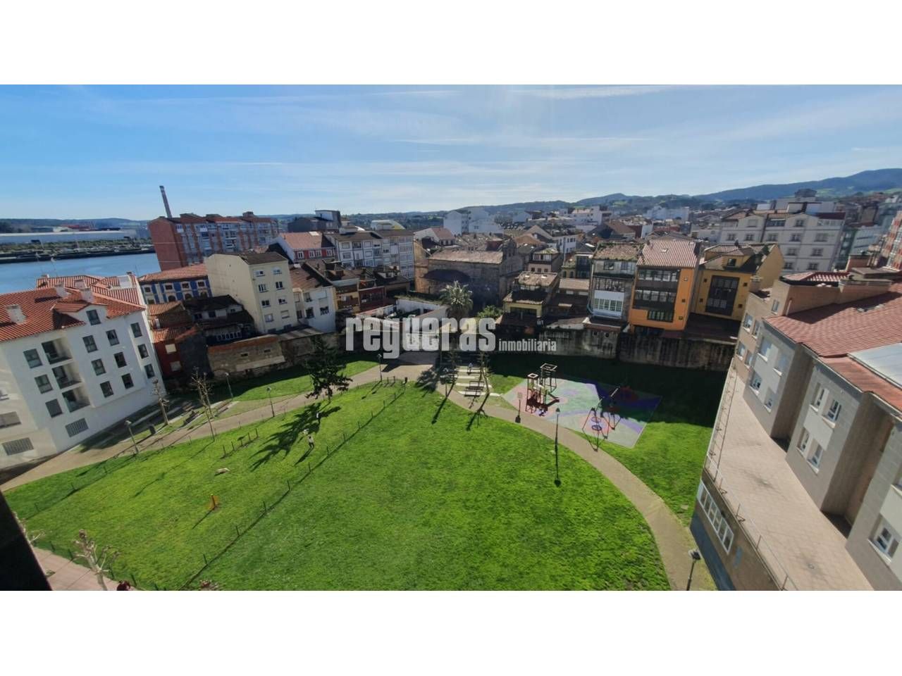 Exterior view of Apartment for sale in Avilés  with Heating