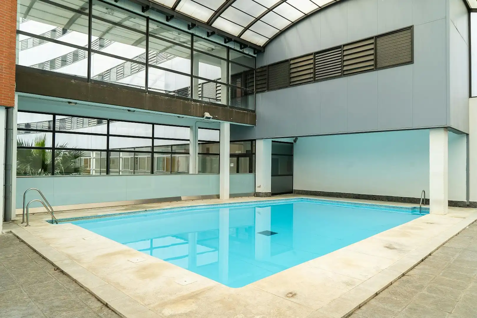 Schwimmbecken von Gebäude zur Miete in Sevilla