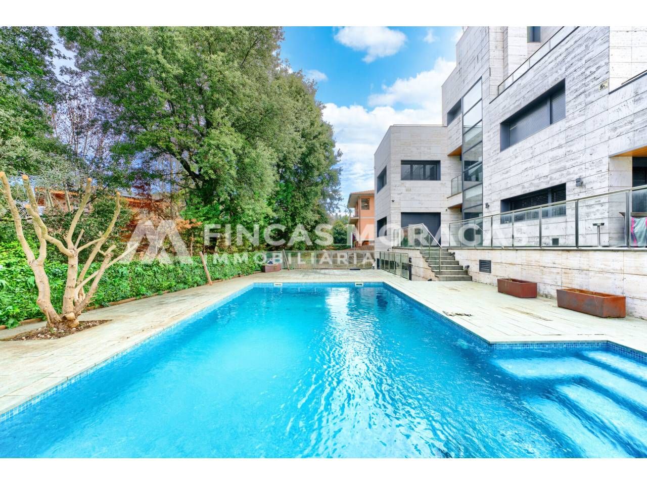 Swimming pool of House or chalet for sale in Sant Cugat del Vallès  with Air Conditioner, Heating and Private garden