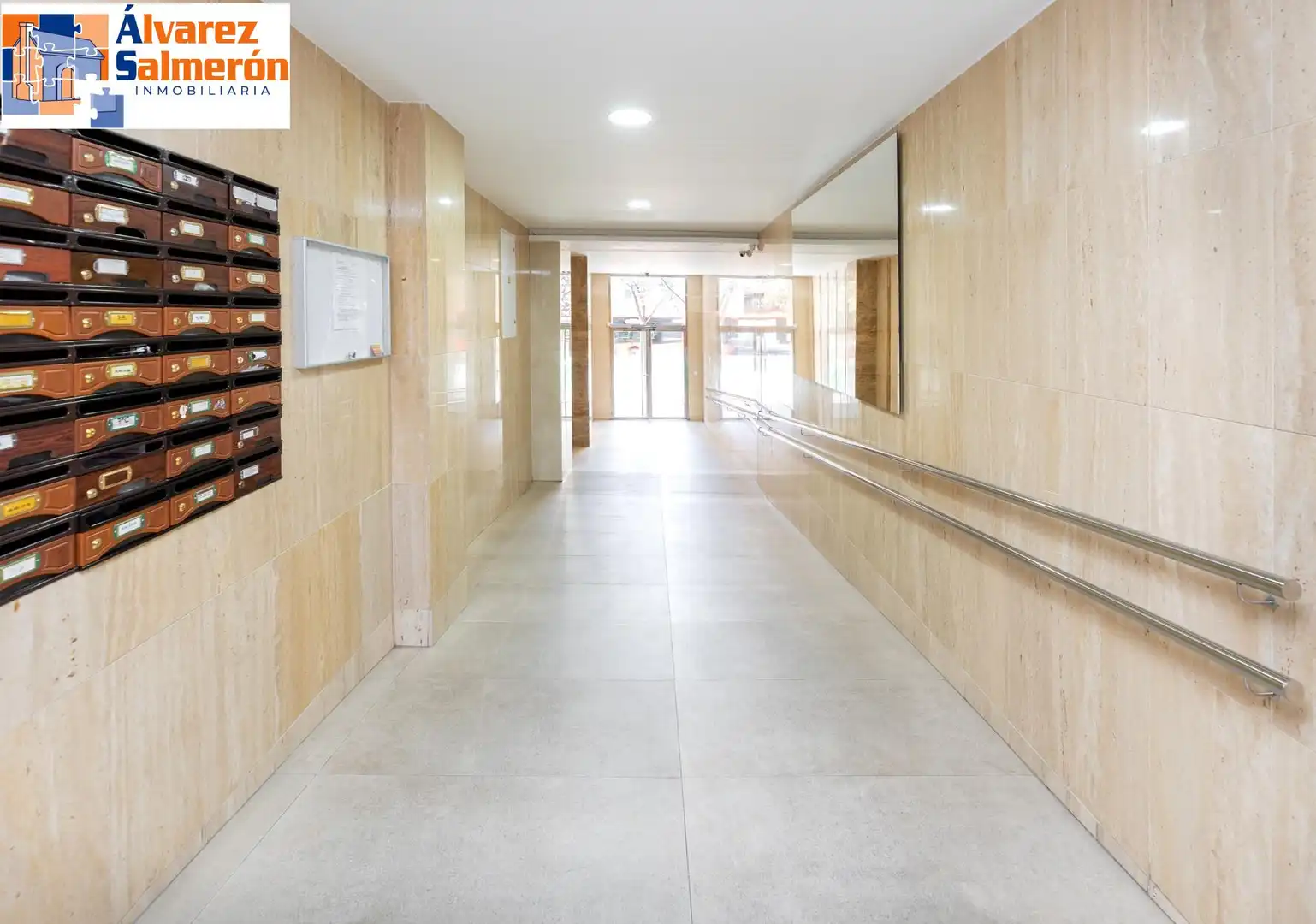 Flat for sale in Granada