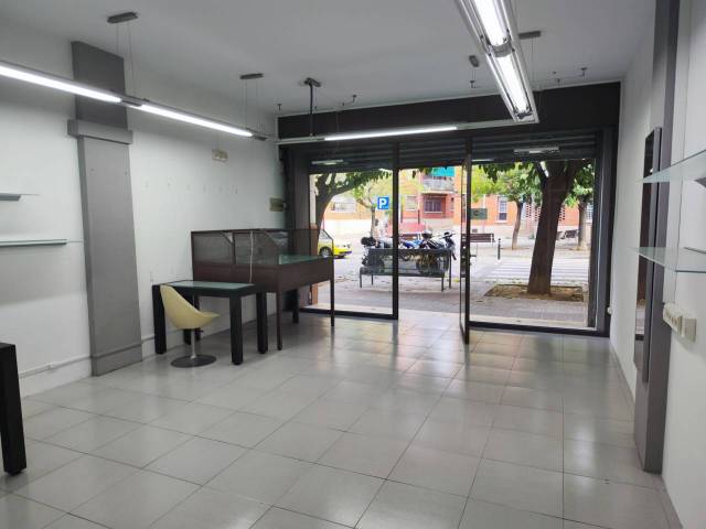 Local comercial en Alquiler en Les Arenes - La Grípia  Can Montllor