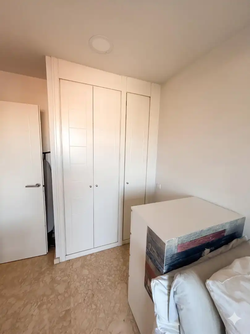 Habitación de Piso para compartir en Madrid con Aire acondicionado, Calefacción y Jardín privado
