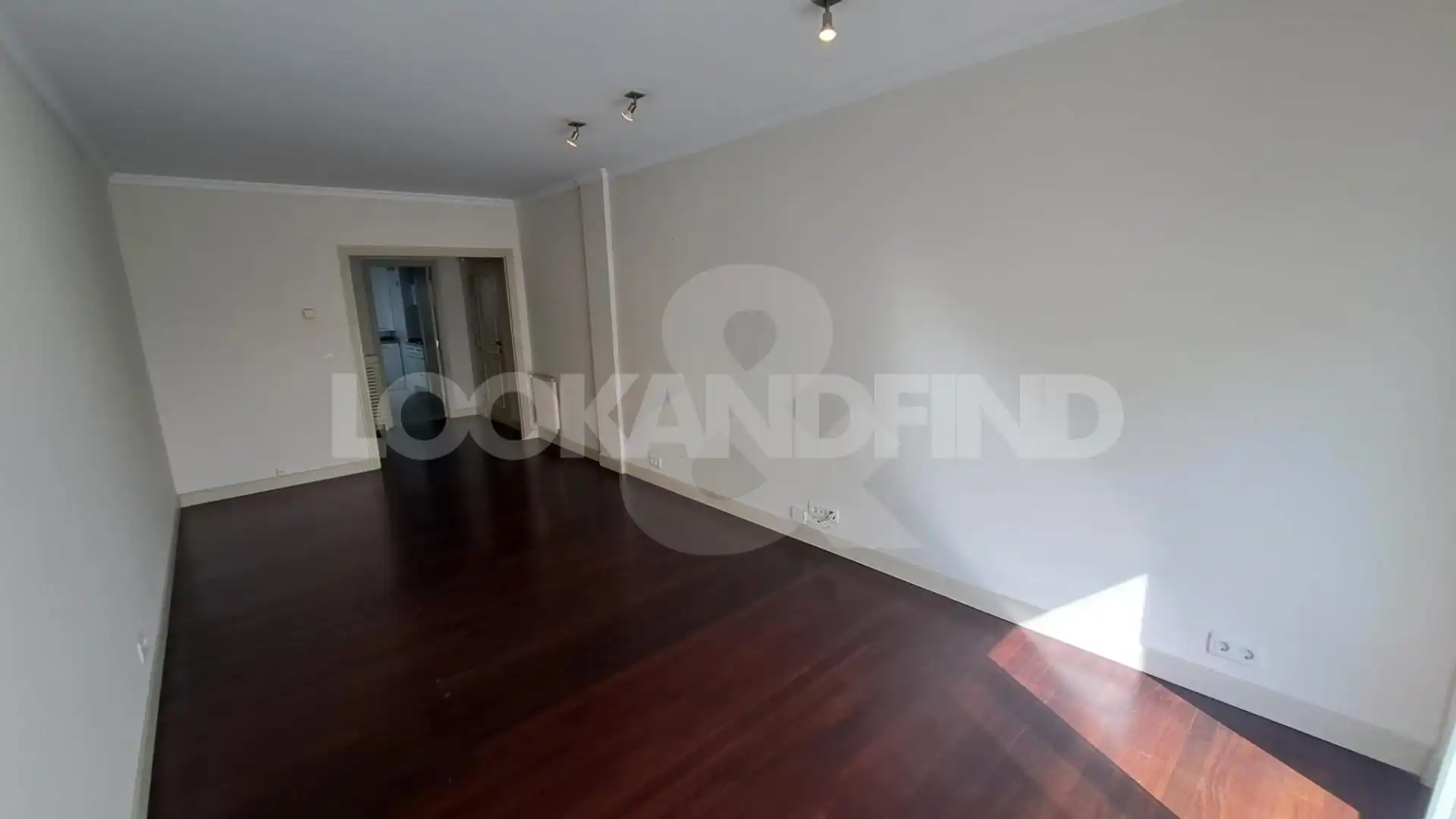 Piso con ascensor en venta en Calle ANTONIO DE TRUEBA, imagen 3