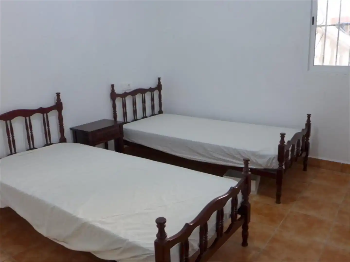 Habitación de Casa adosada en venta en Cabra con Jardín privado, Trastero y Piscina