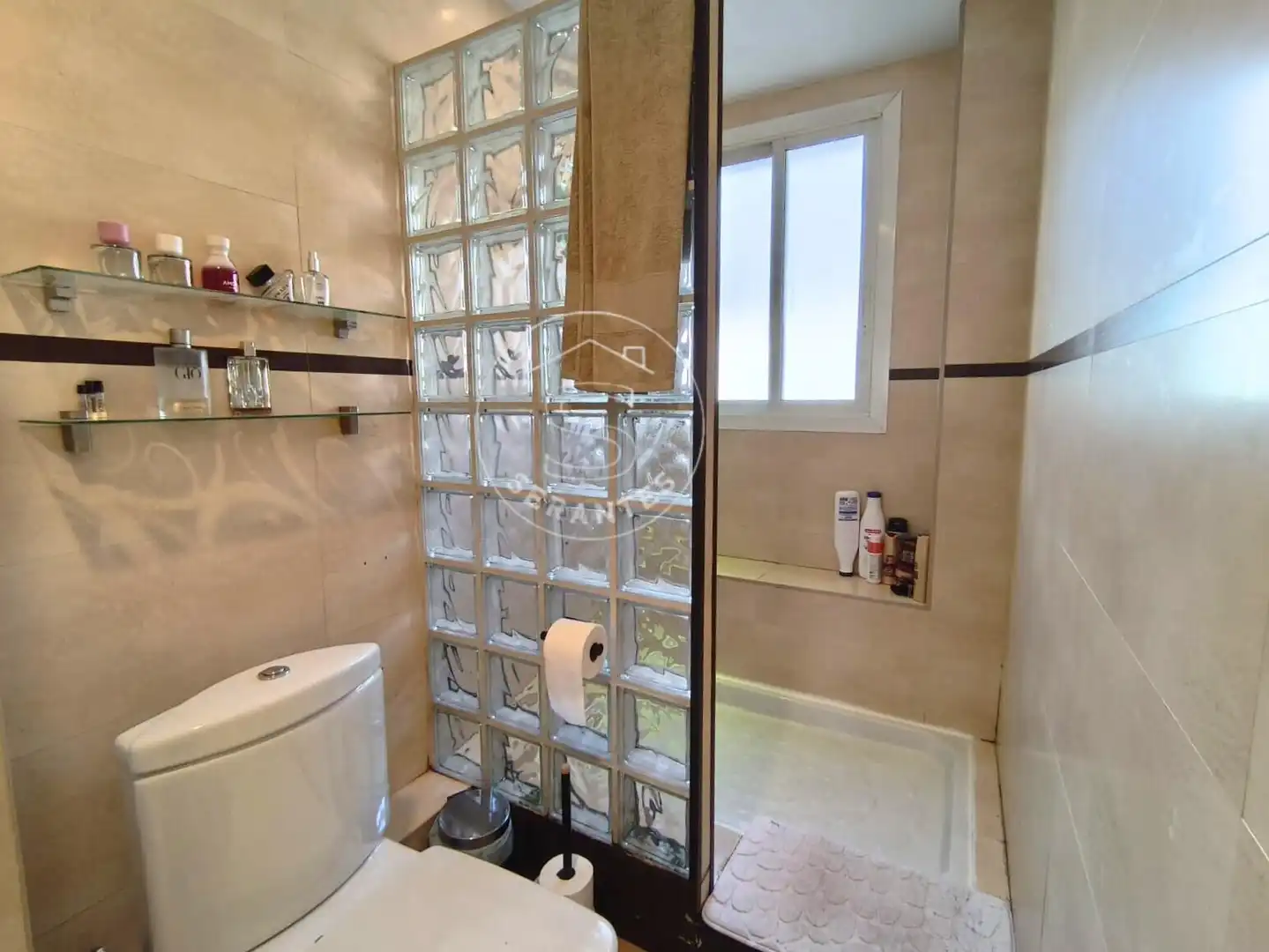 Bathroom of Flat for sale in  Pamplona / Iruña  with Terrace