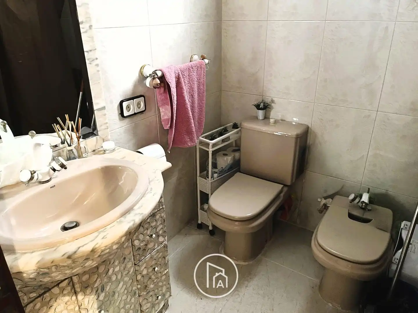 Bathroom of Flat for sale in Valencia  with Air Conditioner, Heating and Balcony