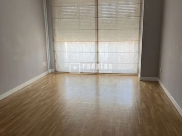 Pis amb ascensor en venda a Carabanchel