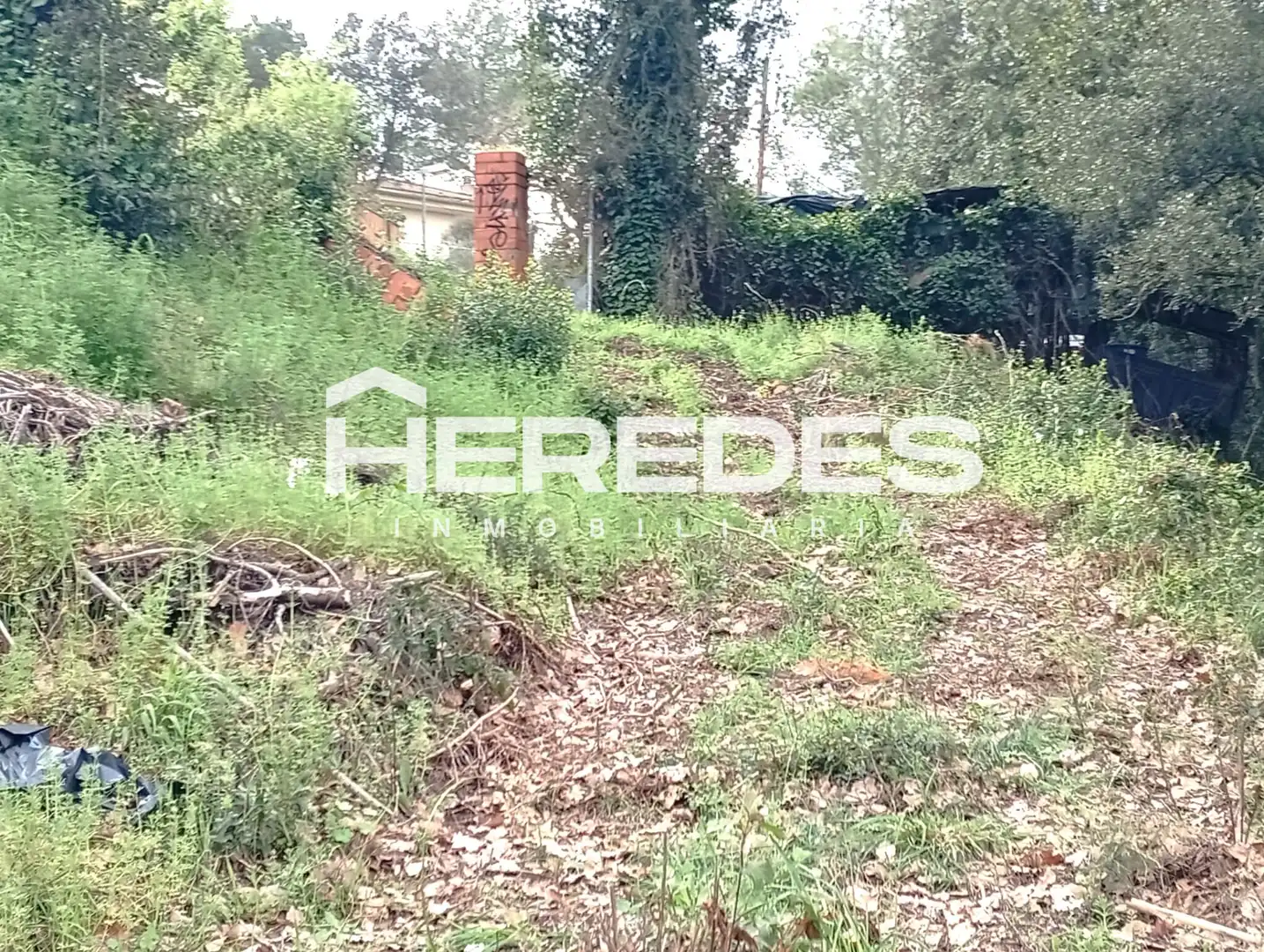 Terreno residencial en venta en Carrer Finestrelles 4