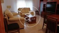 Living room of Flat to rent in Cheste  with Air Conditioner, Heating and Furnished