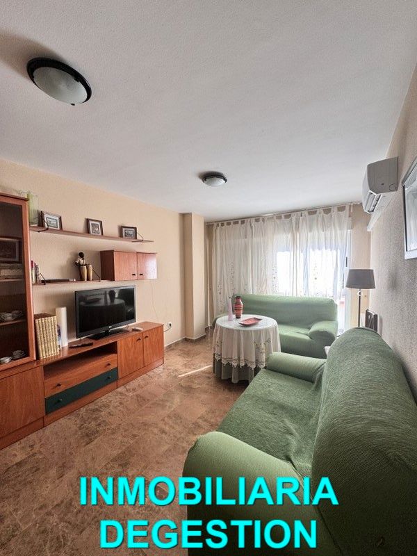 Sala de estar de Piso de alquiler en Linares con Aire acondicionado, Amueblado y Horno