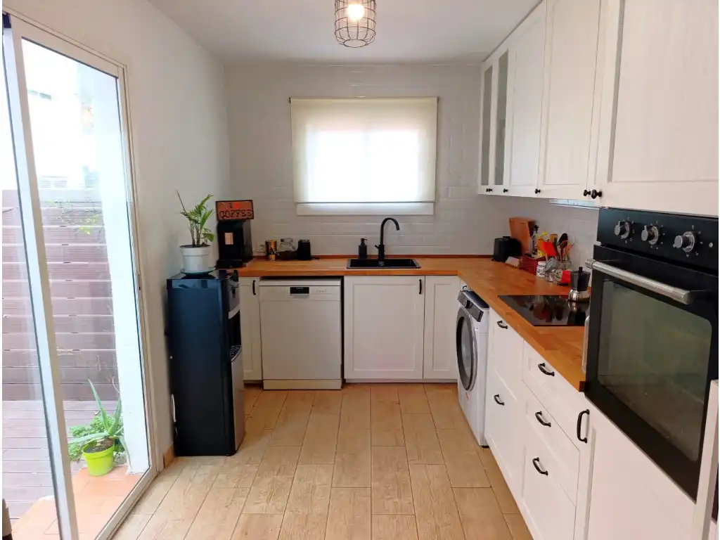Casa o chalet en venta en Calle Monturiol, Calella