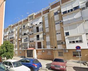 Exterior view of Flat for sale in  Sevilla Capital  with Air Conditioner