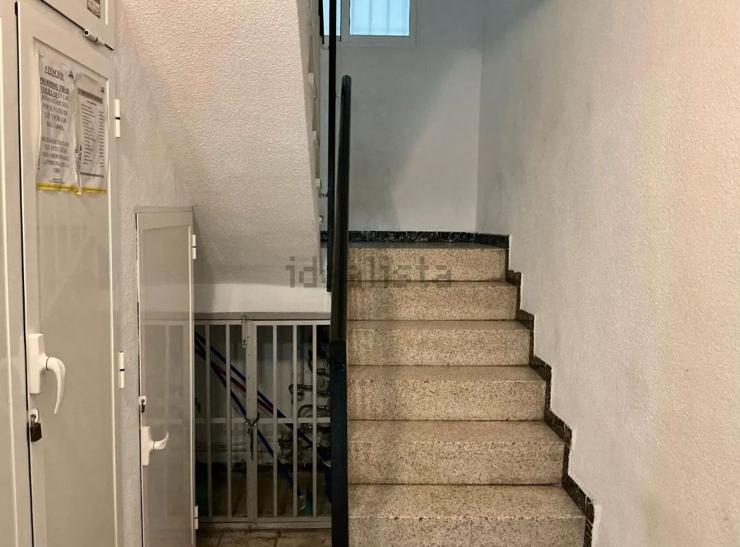Piso en venta en Elche / Elx con Amueblado y Balcón