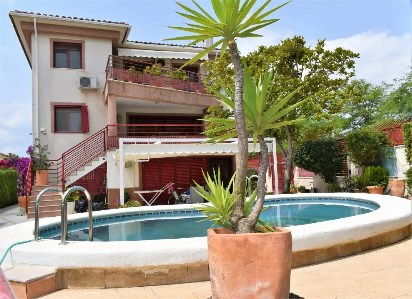 Houses for sale in Oliva pueblo