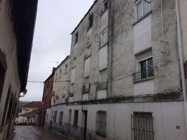Exterior view of Flat for sale in San Martín de Valdeiglesias