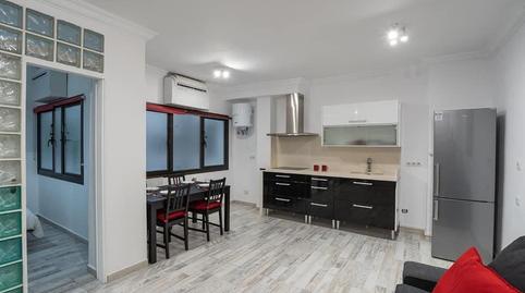 Foto 2 de Apartamento en venta en Calle Bernardo de la Torre, Santa Catalina - Canteras, Las Palmas de Gran Canaria
