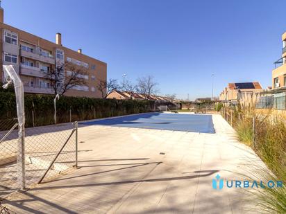 Swimming pool of Flat for sale in Leganés  with Air Conditioner, Heating and Parquet flooring