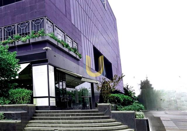 Local comercial en Alquiler en Corralejos - Campo de las Naciones