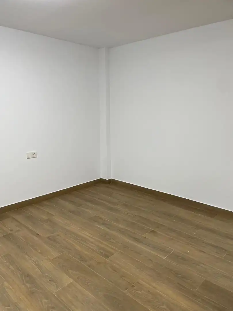 Habitación de Planta baja en venta en Elche / Elx con Aire acondicionado, Terraza y Horno