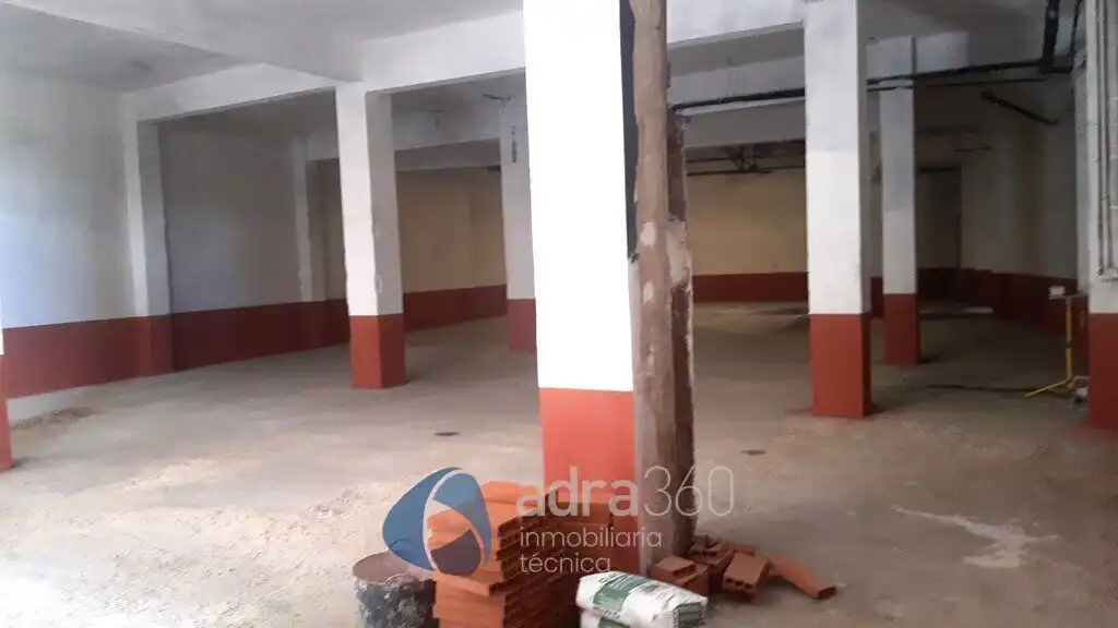 Geschaftsraum zur Miete in  Logroño