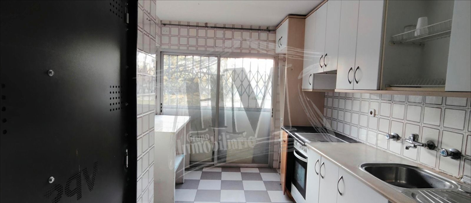 Cuina de Pis en venda en  Madrid Capital amb Terrassa i Alarma