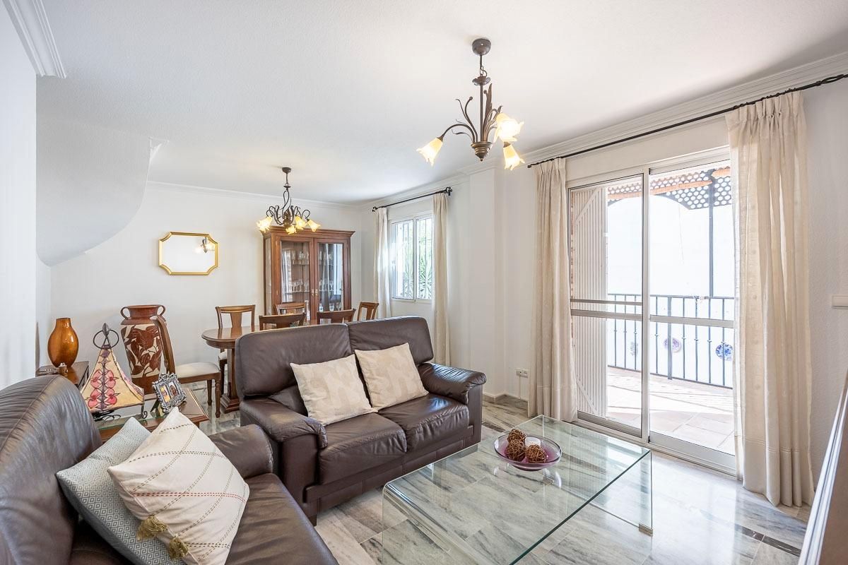 Casa adosada en venda a Calle Real de Belicena, 7, Belicena