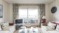 Living room of Flat for sale in  Madrid Capital  with Air Conditioner, Terrace and Swimming Pool