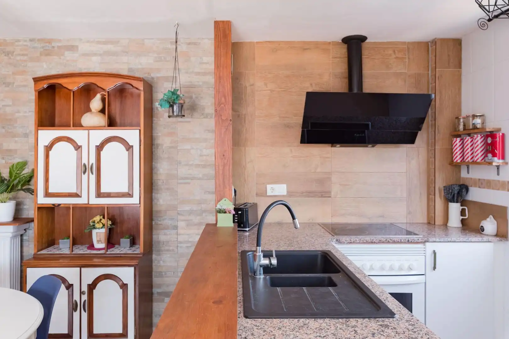 Kitchen of Attic for sale in El Faro