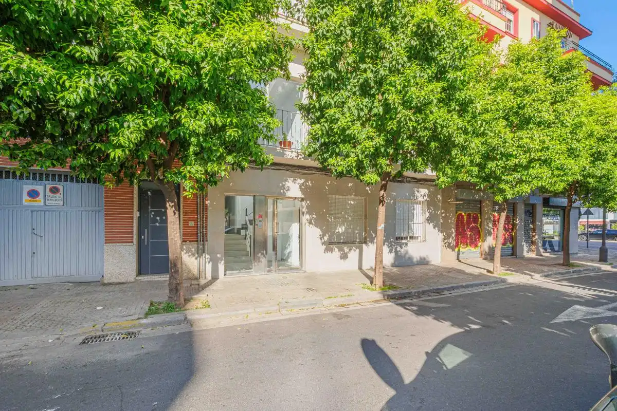 Exterior view of Flat for rent in Sevilla  with Air Conditioner, Heating and Terrace