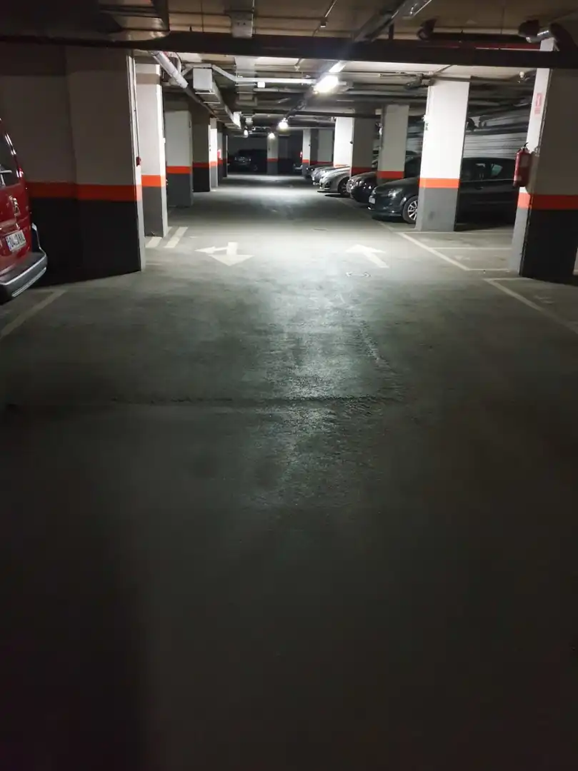 Parking of Garage for rent in Madrid