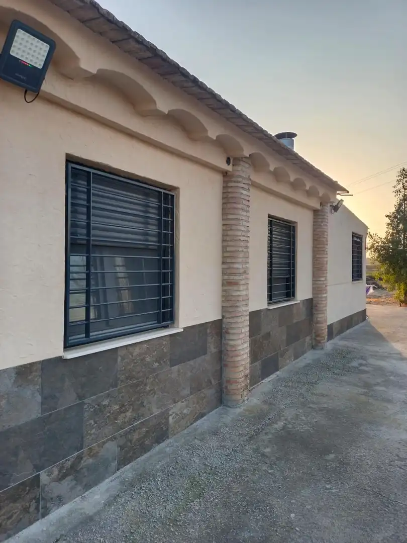 Vista exterior de Casa o xalet en venda en Molina de Segura amb Aire condicionat, Calefacció i Jardí privat