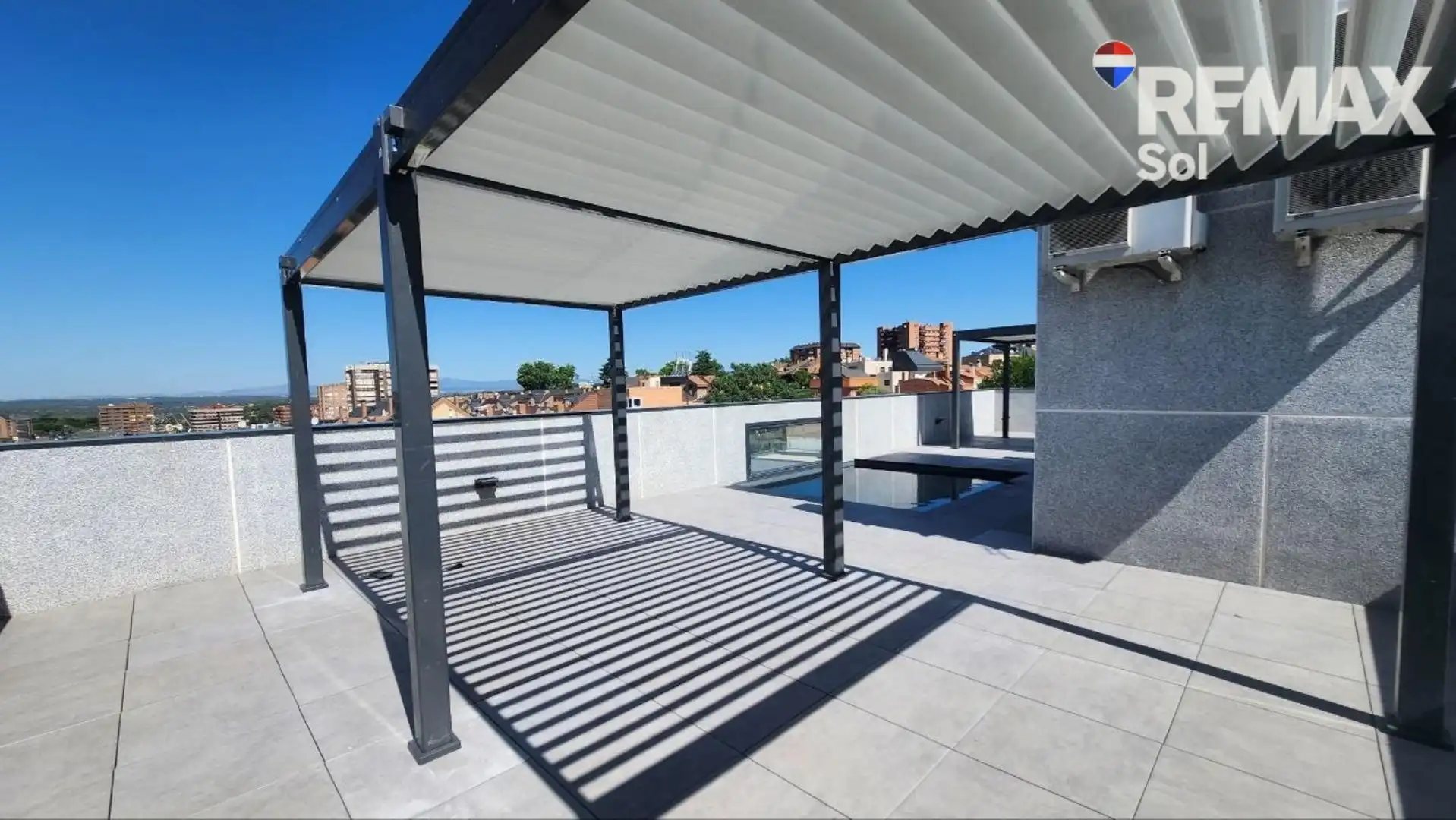 Terrassa de Pis de lloguer en Madrid amb Aire condicionat, Calefacció i Moblat