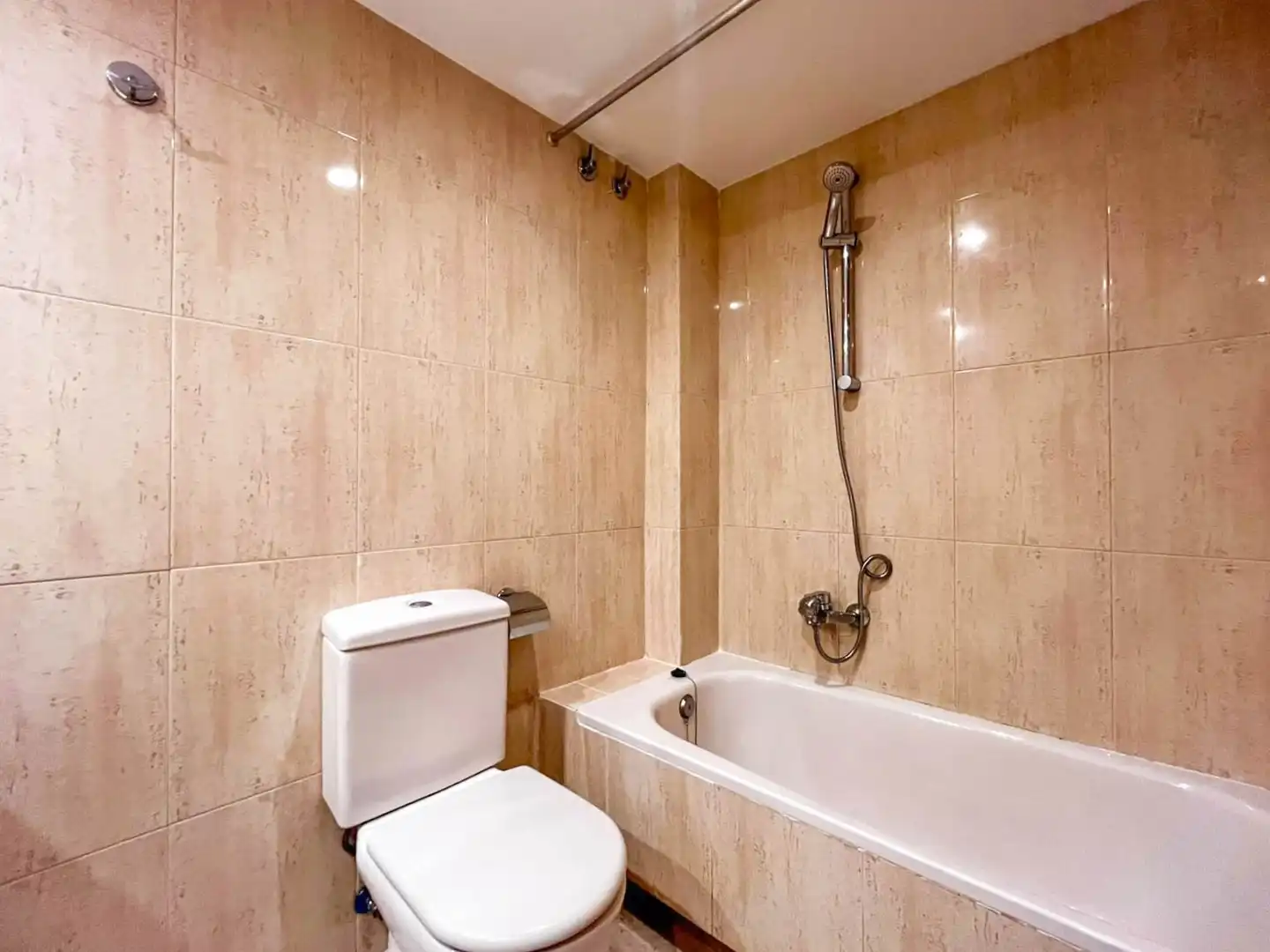 Wohnung zur Miete in Calle de Albarracín, Simancas