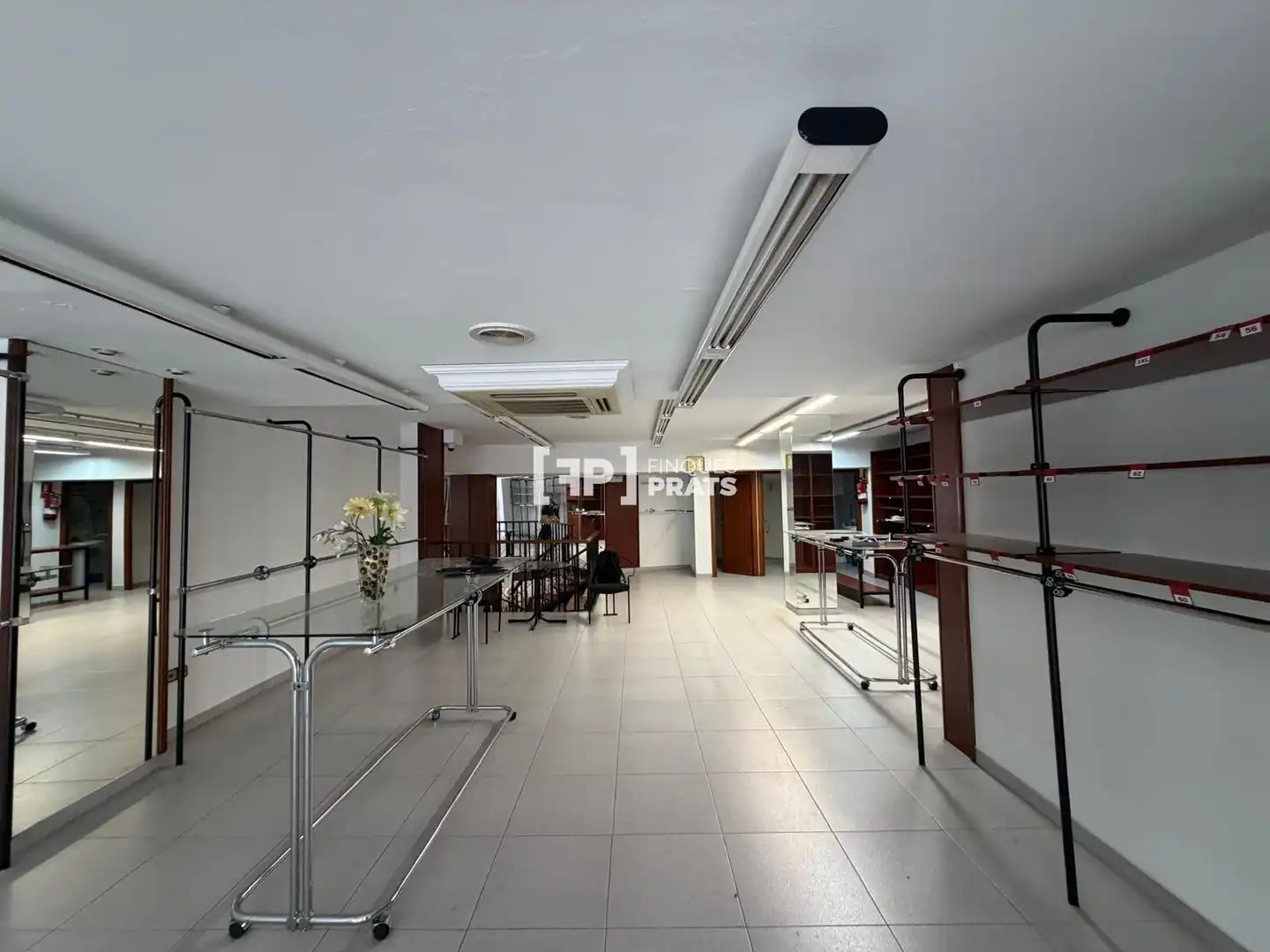Business premises to rent in Lluis companys, imagen 15