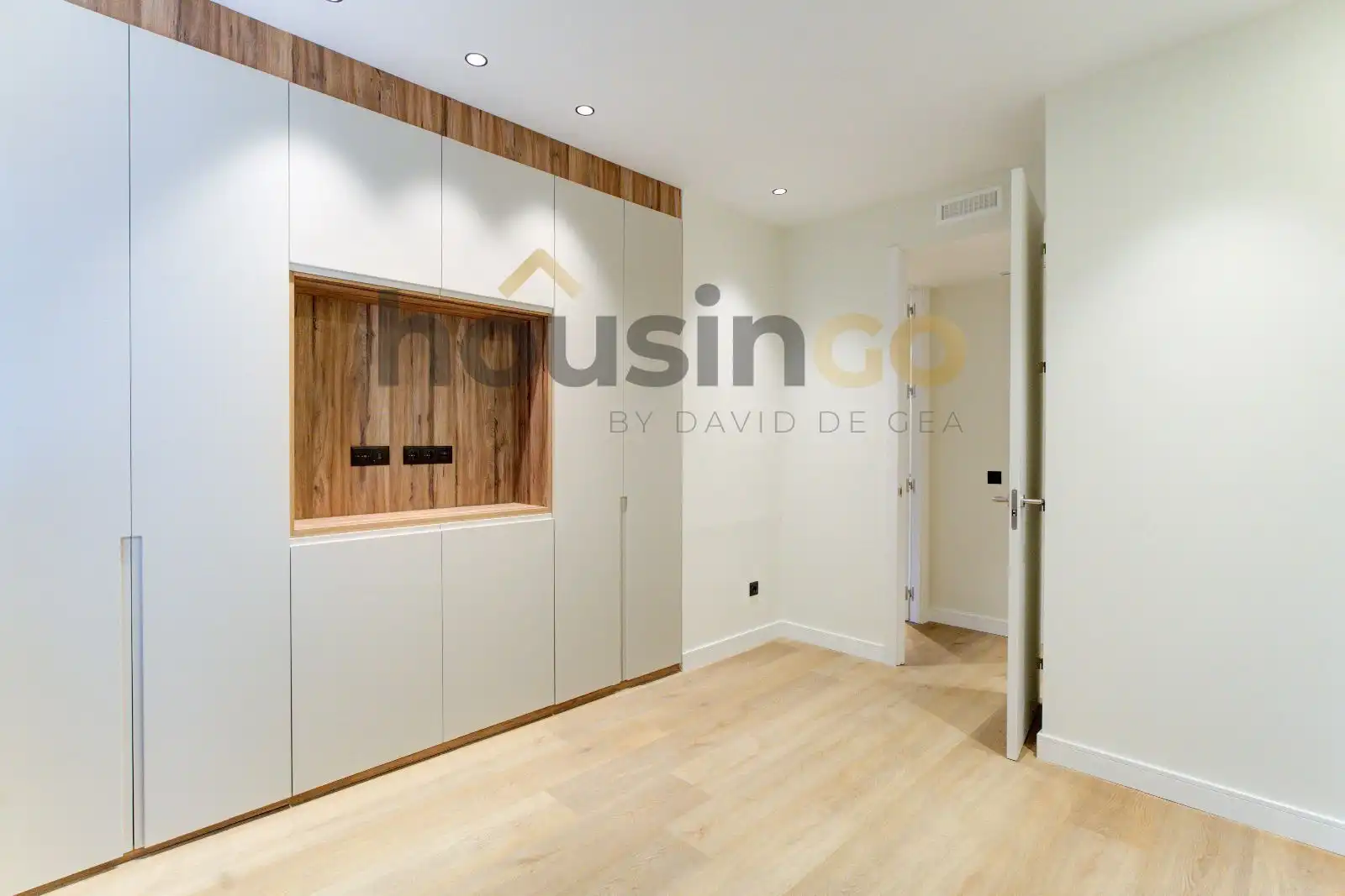 Flat for sale in Madrid  with Air Conditioner, Heating and Oven