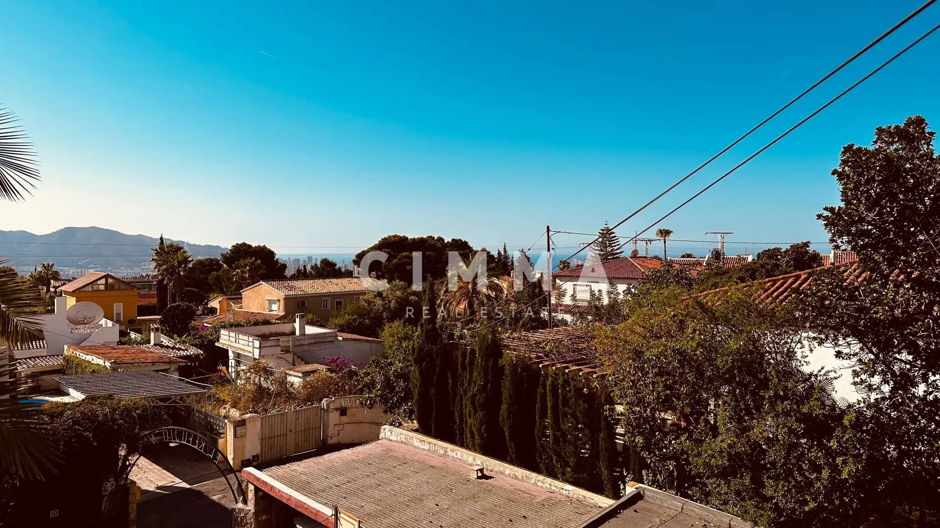 Vista exterior de Casa o chalet en venta en La Nucia con Aire acondicionado, Calefacción y Jardín privado