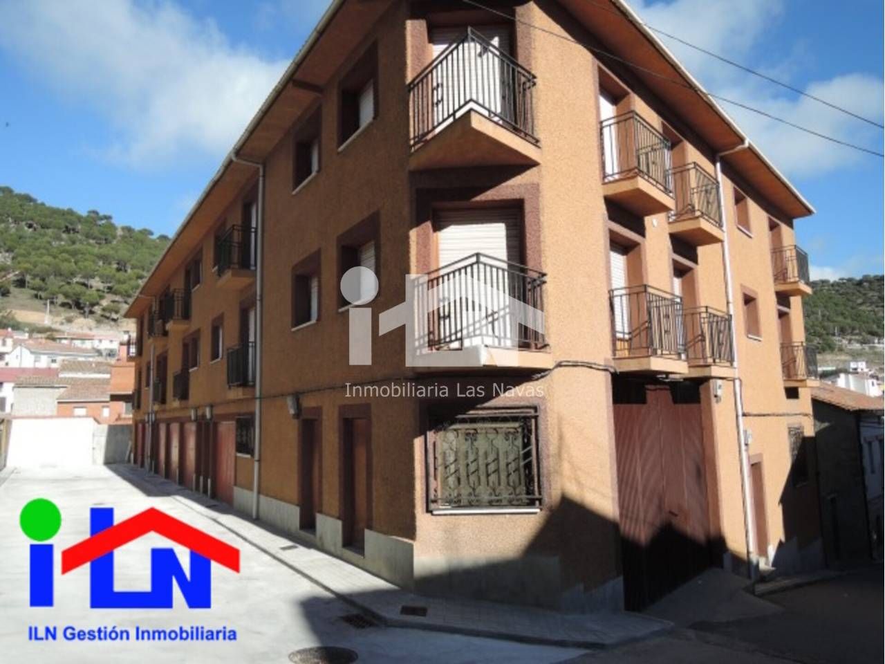 Exterior view of Flat for sale in El Hoyo de Pinares   with Heating and Terrace