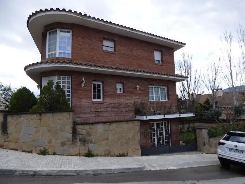 Vista exterior de Casa o chalet de alquiler en Sant Feliu de Codines con Aire acondicionado, Calefacción y Jardín privado