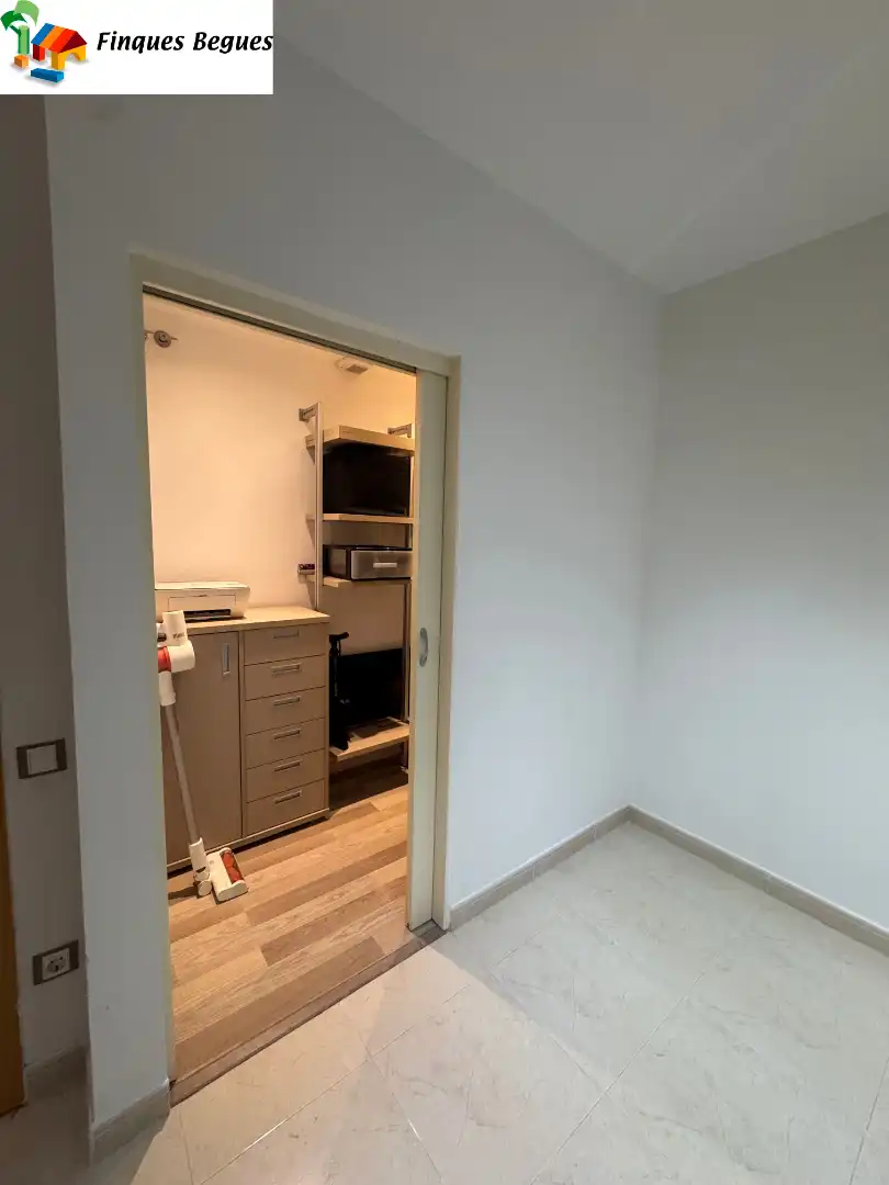 Planta baja en venta en Begues, Barcelona