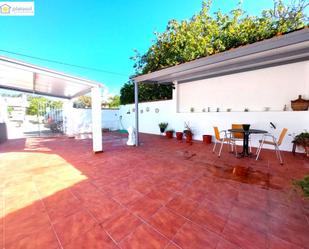 Terrassa de Casa o xalet en venda en El Castillo de las Guardas amb Aire condicionat, Calefacció i Terrassa