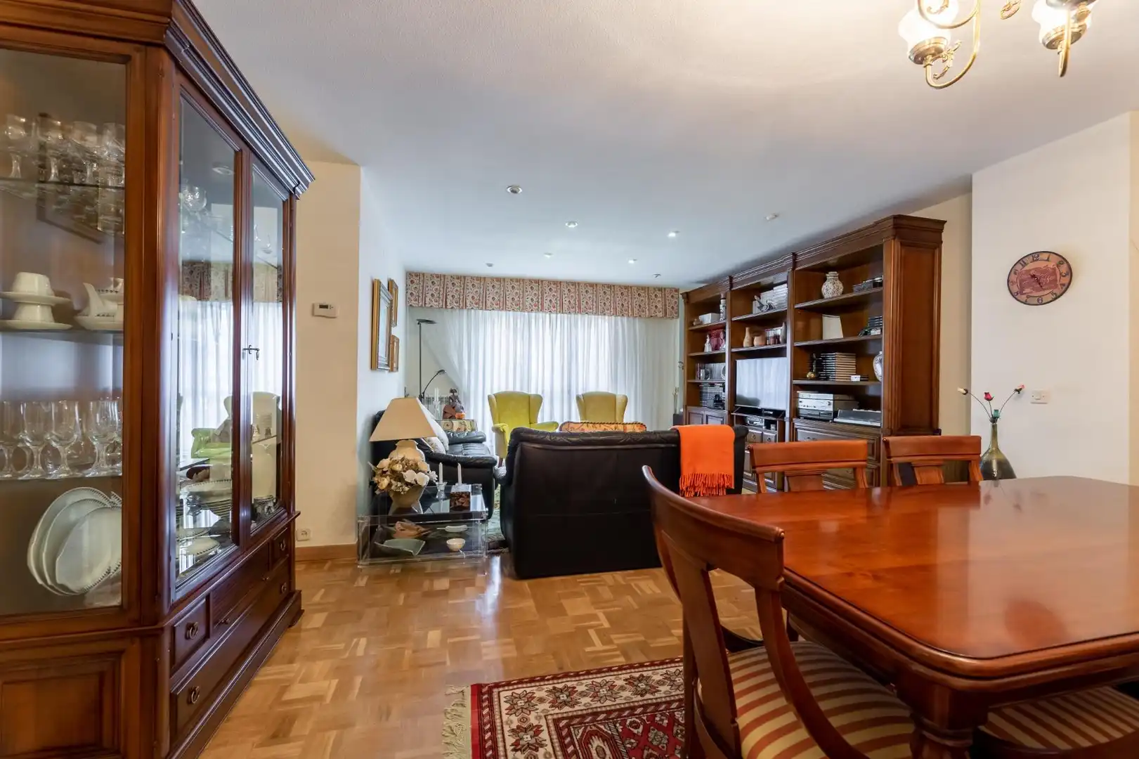Living room of Flat for sale in Tres Cantos  with Heating, Parquet flooring and Storage room