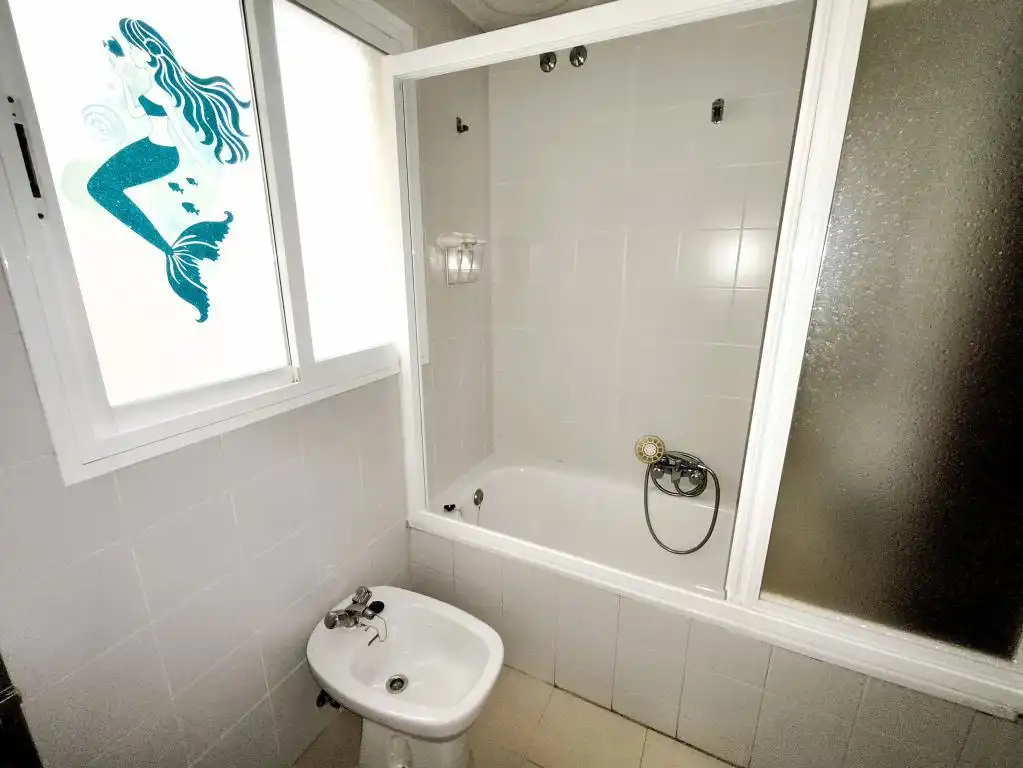 Bany de Pis en venda en Madrid amb Calefacció