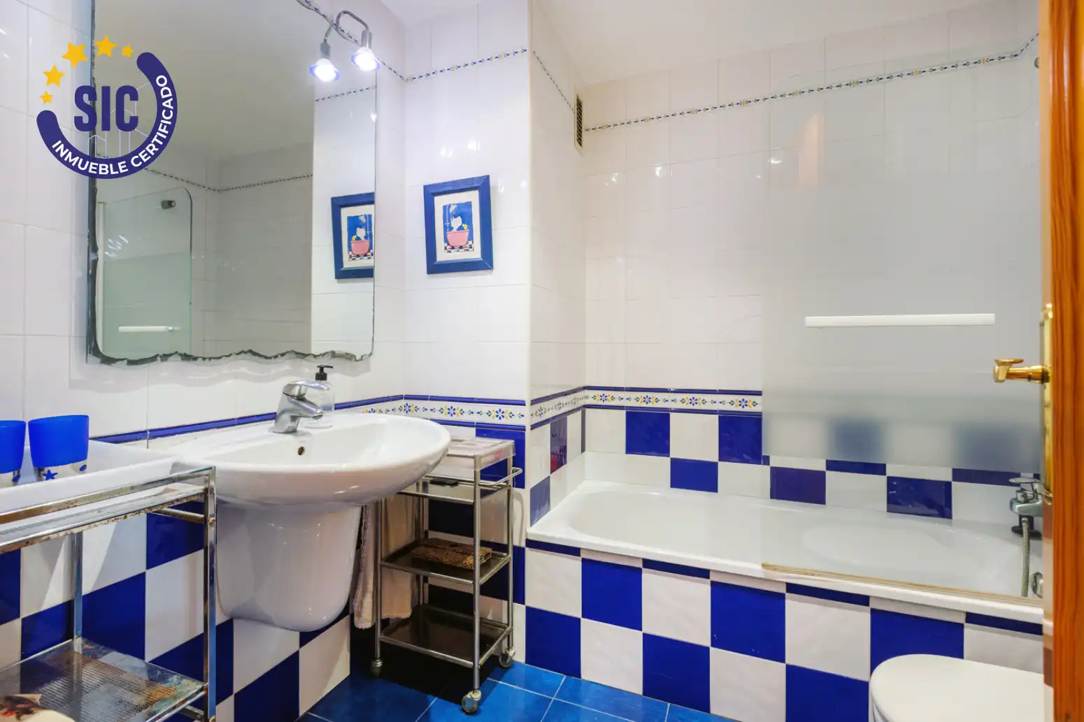 Bany de Casa o xalet en venda en L'Alcúdia de Crespins amb Aire condicionat, Terrassa i Balcó