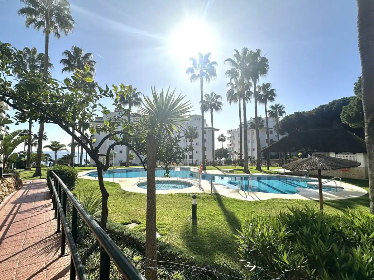 Apartamento con jardín en venta en Calahonda, imagen 50