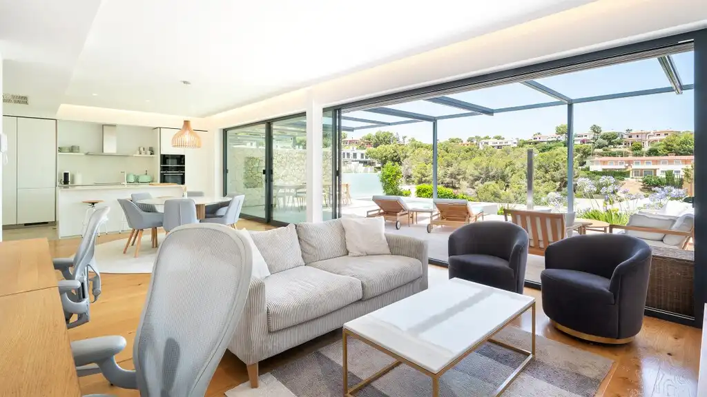 Sala d'estar de Casa o xalet en venda en Calvià amb Aire condicionat, Calefacció i Terrassa